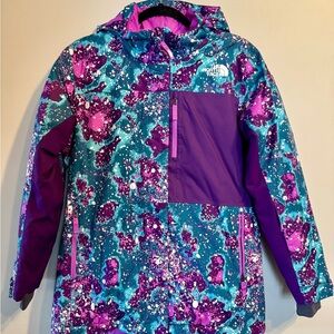 North Face Insulated Winter Jacket, Snowboarding ski jacket. Girl’s Size XL/18
